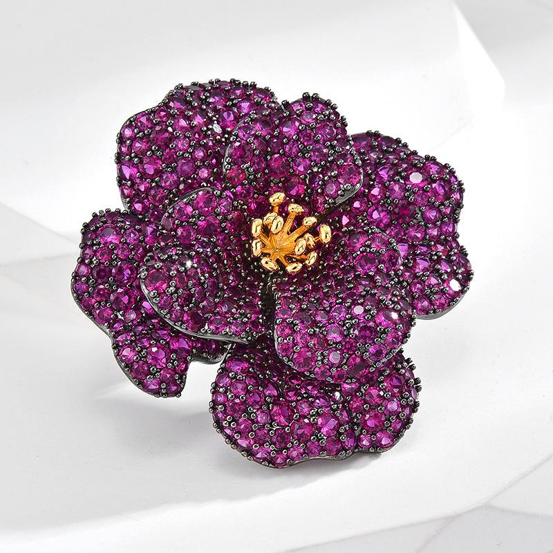 Autumn New Women s Copper Brooch Exquisite And Elegant Temperament Purple Flower Style Brooch
Autumn New Women s Copper Brooch Exquisite And Elegant Temperament Purple Flower Style Brooch