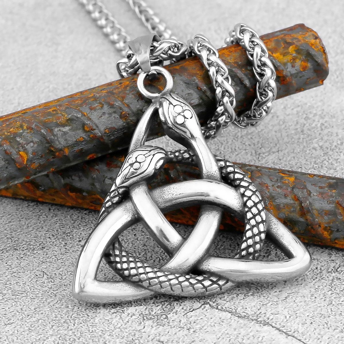 Nordic Viking Vintage Street Tail Snake Necklace Nordic Men s Stainless Steel Triangle Double Snake Odin Pendant Hip Hop Jewelry
Nordic Viking Vintage Street Tail Snake Necklace Nordic Men s Stainless Steel Triangle Double Snake Odin Pendant Hip Hop Jewelry
