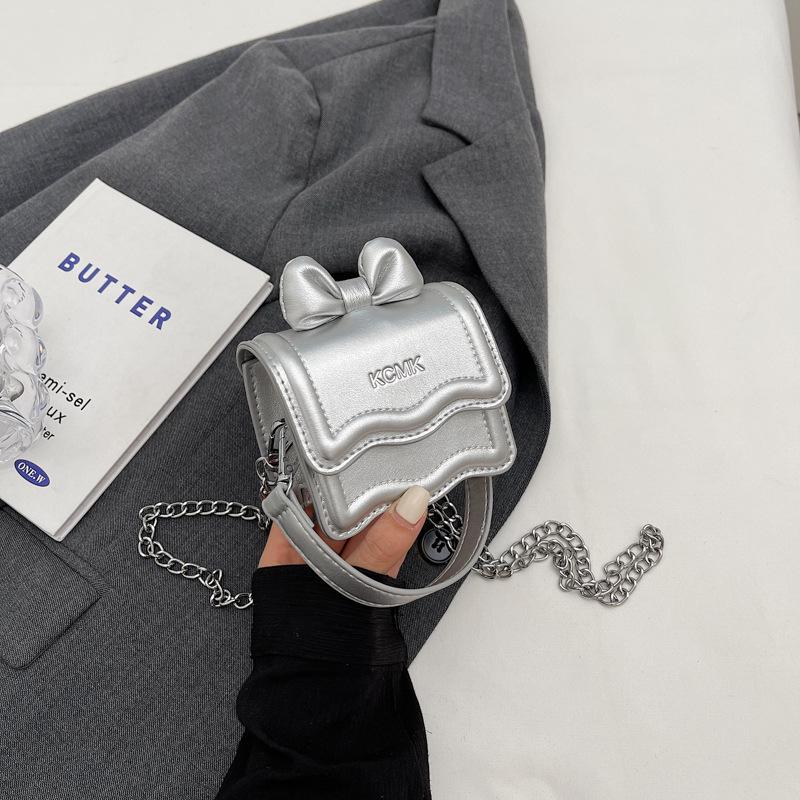 2024 Trendy Parent-Child Bow Shaped Crossbody Bag for Women & Kids
2024 Trendy Parent-Child Bow Shaped Crossbody Bag for Women & Kids