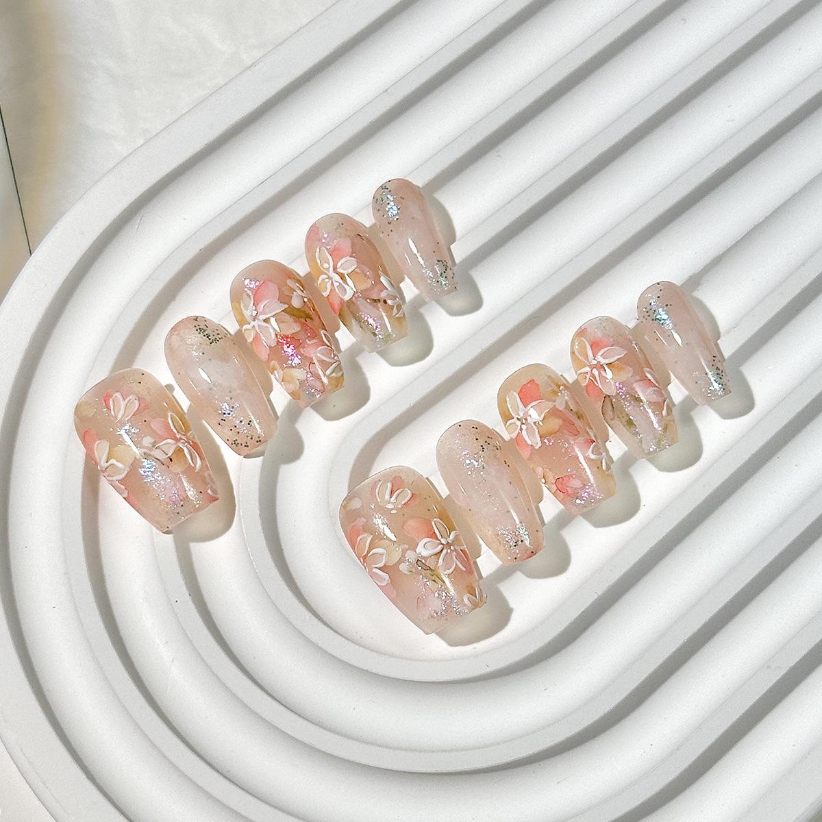 Hand-Painted Ombre Press-on Nails with Watercolor Flowers - High Quality False Nail Art Patches for a Gentle, Whitening Look
Hand-Painted Ombre Press-on Nails with Watercolor Flowers - High Quality False Nail Art Patches for a Gentle, Whitening Look