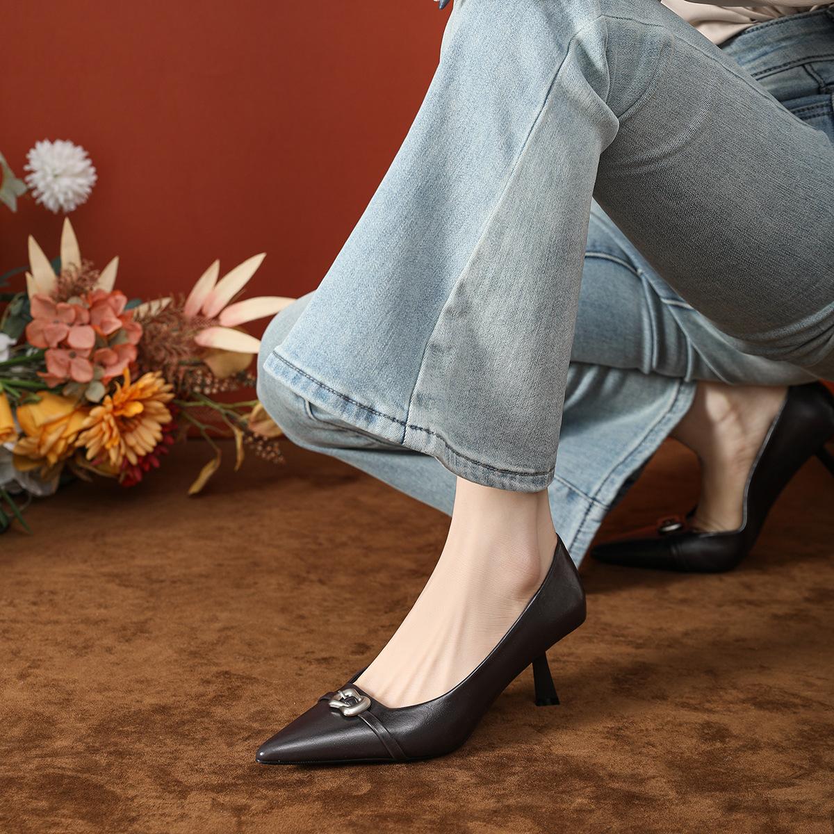 Spring new shallow mouth pointed head women s fashion single shoes women, Guangzhou women s belt buckle stiletto high heels white 39
Spring new shallow mouth pointed head women s fashion single shoes women, Guangzhou women s belt buckle stiletto high heels white 39