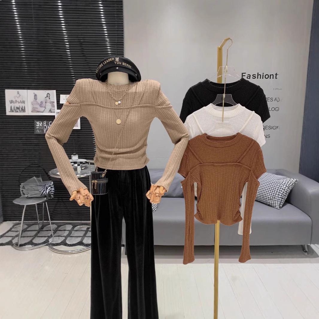 Women s Retro Hollow-Out Long Sleeve Slimming T-Shirt - Trendy & Versatile for Spring & Autumn XL - Recommended for ~62kg
Women s Retro Hollow-Out Long Sleeve Slimming T-Shirt - Trendy & Versatile for Spring & Autumn XL - Recommended for ~62kg