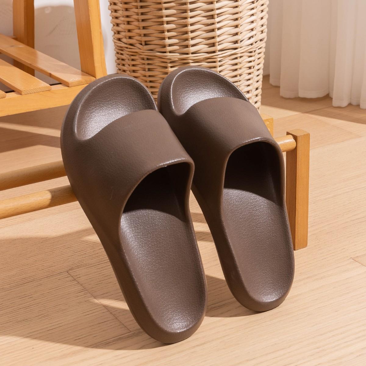 Thick soled slippers for men in summer, indoor home, bathroom, shower, anti slip, cool slippers for women 36-37 коричневий
Thick soled slippers for men in summer, indoor home, bathroom, shower, anti slip, cool slippers for women 36-37 коричневий