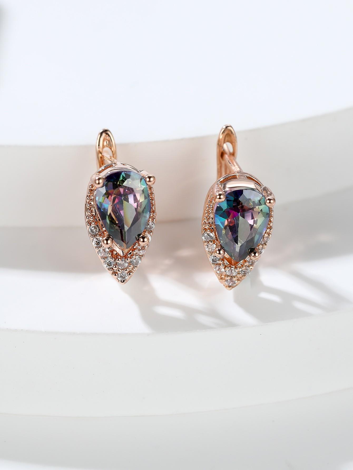 Fashionable Four- Pear-Shaped V Earrings, Versatile One Size
Fashionable Four- Pear-Shaped V Earrings, Versatile One Size