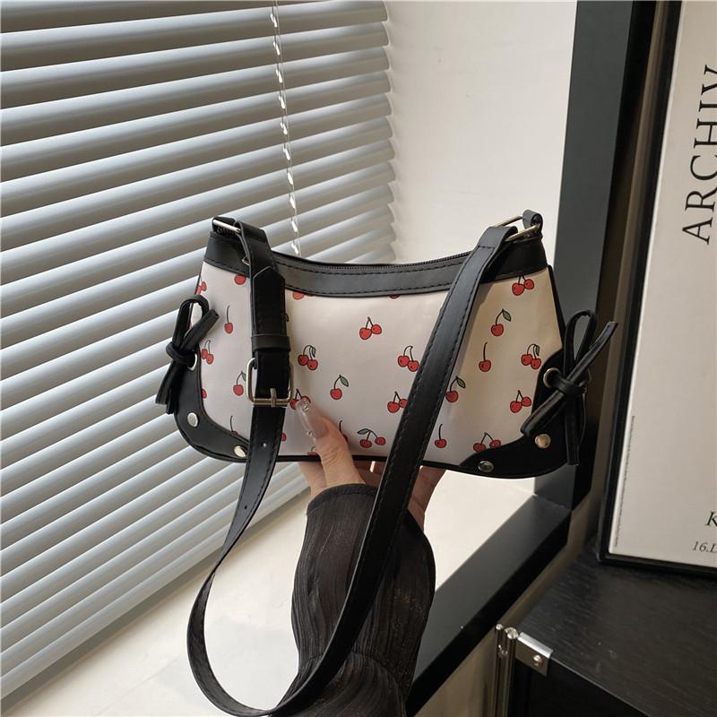 Fresh and casual fashion shoulder bag women s summer cute cherry bag fashion contrasting underarm bag чёрный
Fresh and casual fashion shoulder bag women s summer cute cherry bag fashion contrasting underarm bag чёрный