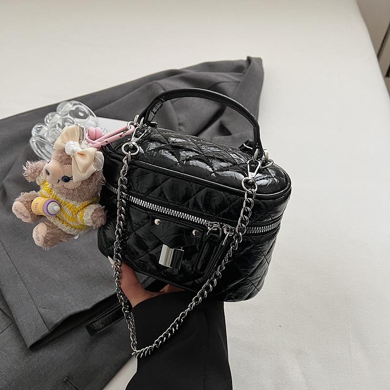 Ручная сумка-бокс Женская новая универсальная на плечо/кроссбоди no pendant чёрный
Ручная сумка-бокс Женская новая универсальная на плечо/кроссбоди no pendant чёрный