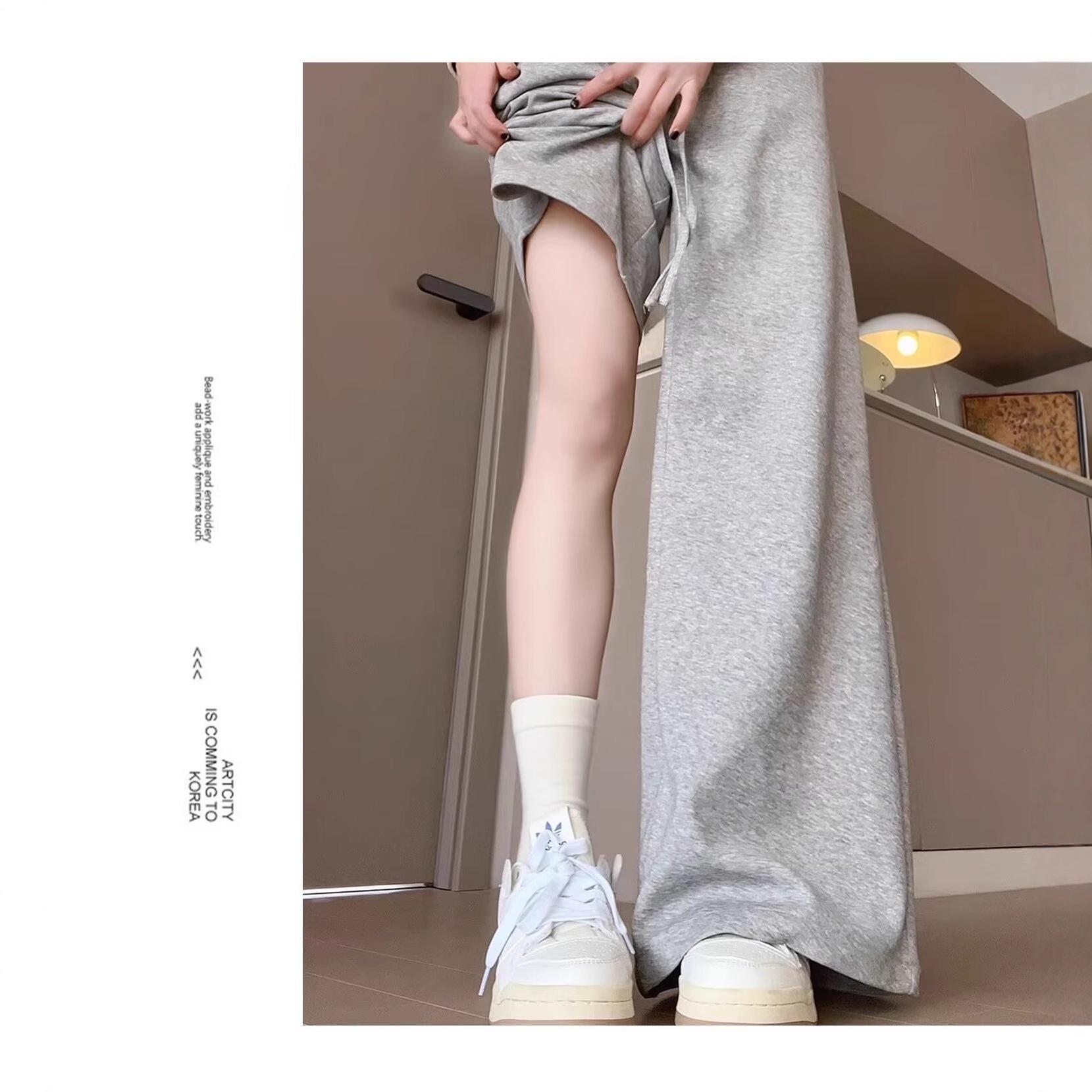 September Collection: Women s Retro High-Waist Wide-Leg Pants with Drawstring, Elastic Waist, and Floor-Length Drape Extra Large сірий колір
September Collection: Women s Retro High-Waist Wide-Leg Pants with Drawstring, Elastic Waist, and Floor-Length Drape Extra Large сірий колір