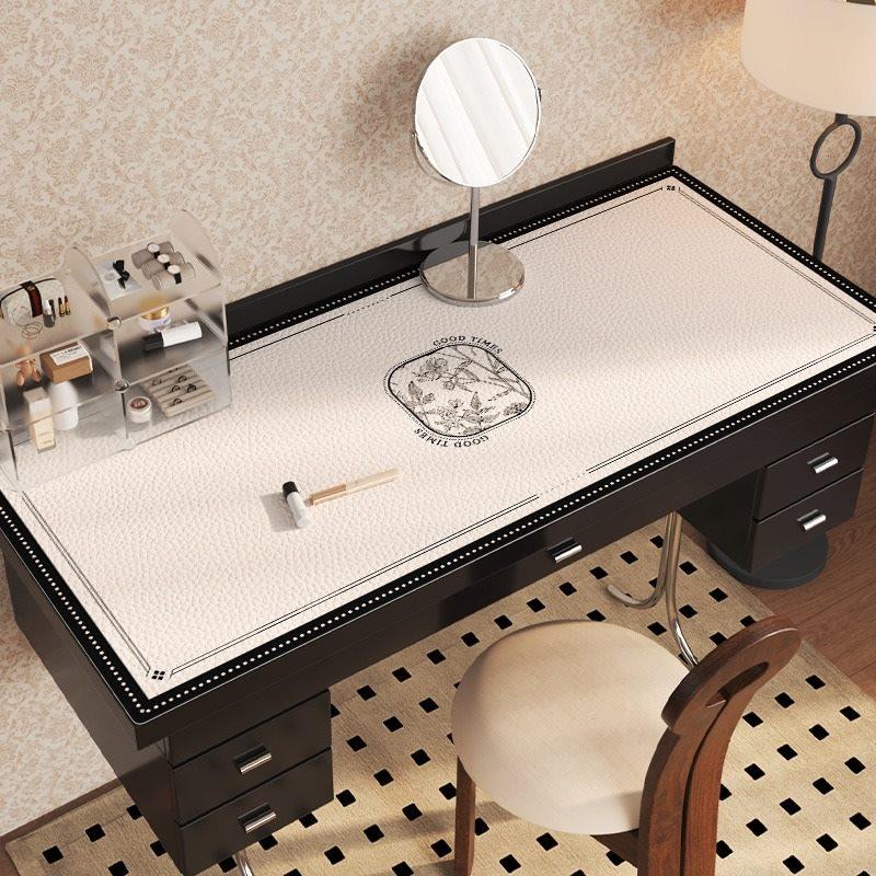 1pcs Light luxury high-end dressing table, table mat, countertop cushion, writing table, waterproof, oil resistant Small
1pcs Light luxury high-end dressing table, table mat, countertop cushion, writing table, waterproof, oil resistant Small
