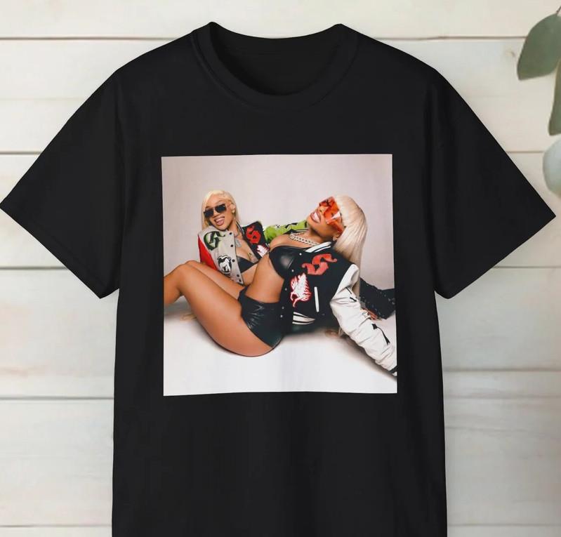 Megan Thee Stallion And Glorilla Shirt, Short Sleeves For Men Women S-5Xl Unisex T-Shirt L
Megan Thee Stallion And Glorilla Shirt, Short Sleeves For Men Women S-5Xl Unisex T-Shirt L