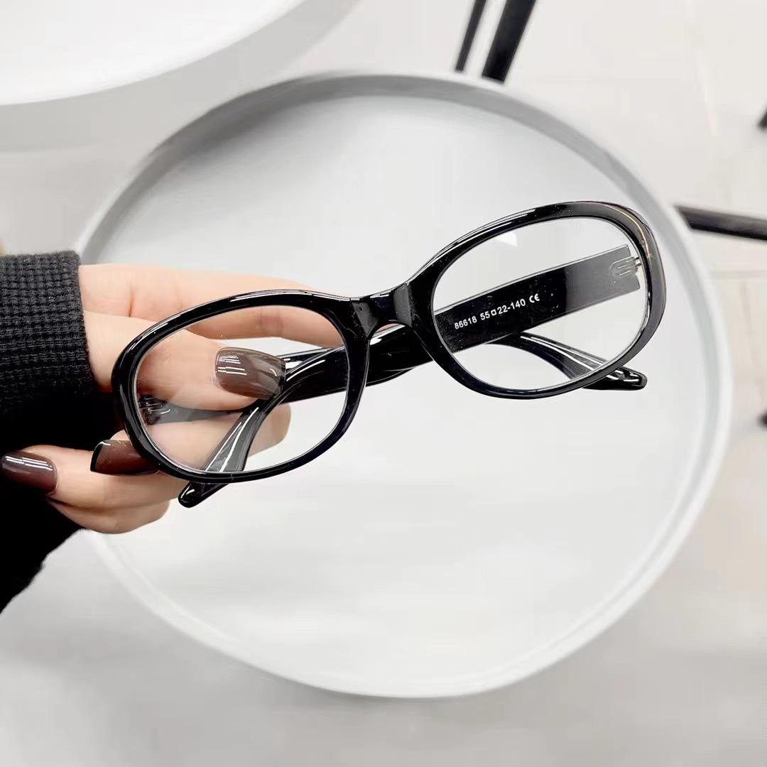 Stylish Trendy Female Sunglasses European American Style Oval Shape Male Eyeglasses Outdoor Travelling Hiking Woman Sunglass
Stylish Trendy Female Sunglasses European American Style Oval Shape Male Eyeglasses Outdoor Travelling Hiking Woman Sunglass