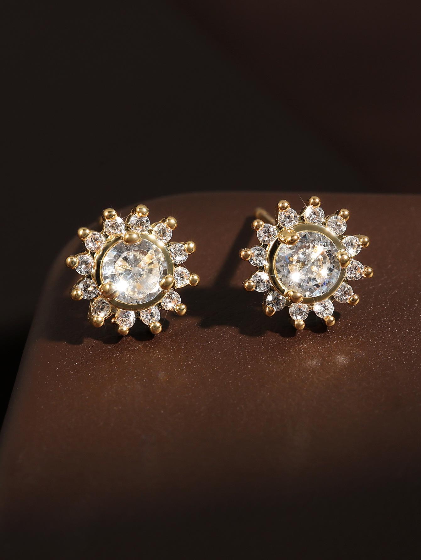 Ювелирные изделия своими руками, аксессуары, форма листа и цветка, модное ожерелье из кристаллов циркония, серьги, кулон, медь, сохранение цвета, гальваническое покрытие
Ювелирные изделия своими руками, аксессуары, форма листа и цветка, модное ожерелье из кристаллов циркония, серьги, кулон, медь, сохранение цвета, гальваническое покрытие