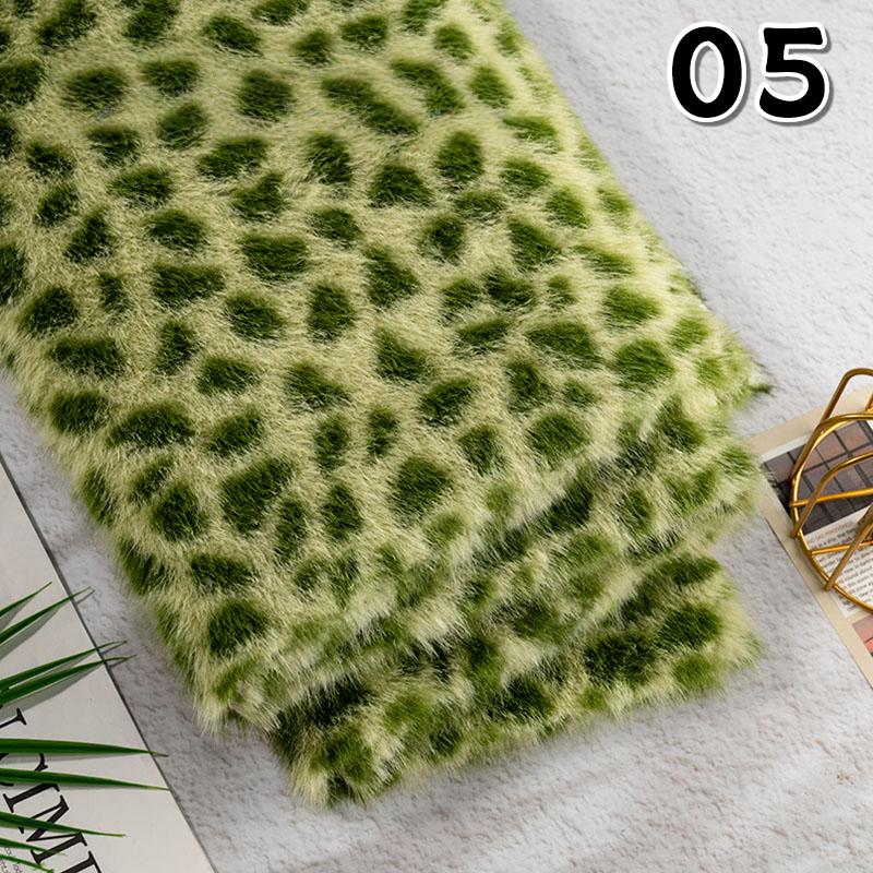 50x160cm Fluff Printing Faux Mink Fur Fabric for Fursuit Winter Clothes Fabric Photo Background DIY Plush Toys Bag Making Fabric 50x160cm
50x160cm Fluff Printing Faux Mink Fur Fabric for Fursuit Winter Clothes Fabric Photo Background DIY Plush Toys Bag Making Fabric 50x160cm