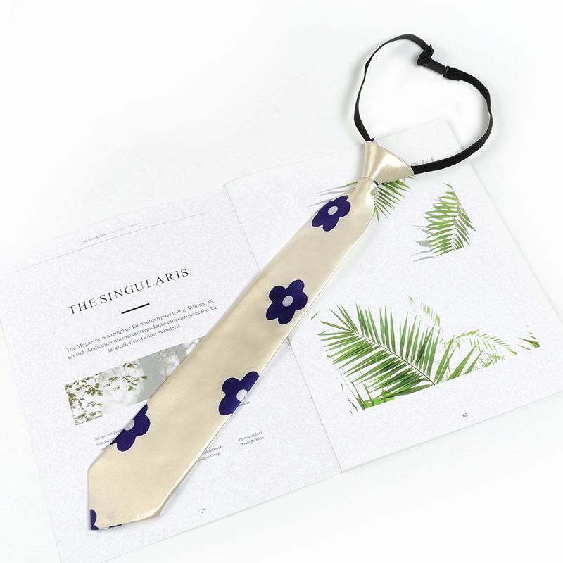 Юбка плиссе в японскую клетку XHR и галстук - Академический стиль Харадзюку
Юбка плиссе в японскую клетку XHR и галстук - Академический стиль Харадзюку