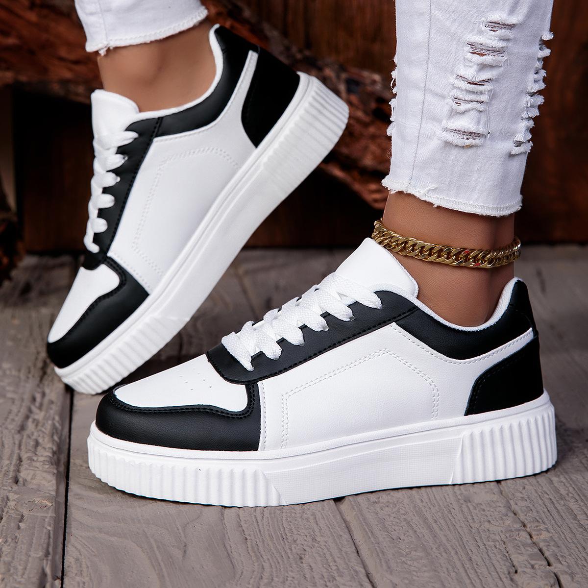 Simple solid color couple shoes, small white shoes, thick leather baseplate shoes, four-season single shoes increase height, sports 36
Simple solid color couple shoes, small white shoes, thick leather baseplate shoes, four-season single shoes increase height, sports 36
