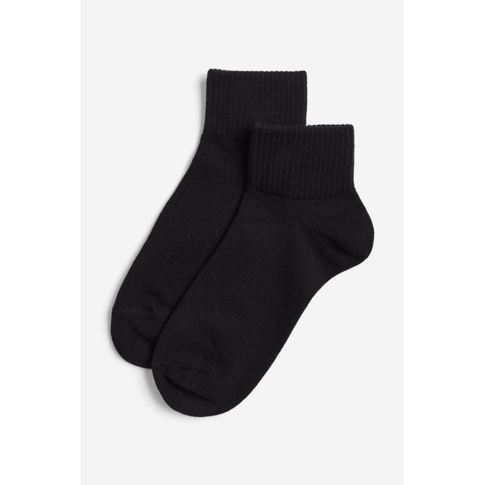 H M DryMove Sport Socks 3 Pack Set Black 
H M DryMove Sport Socks 3 Pack Set Black