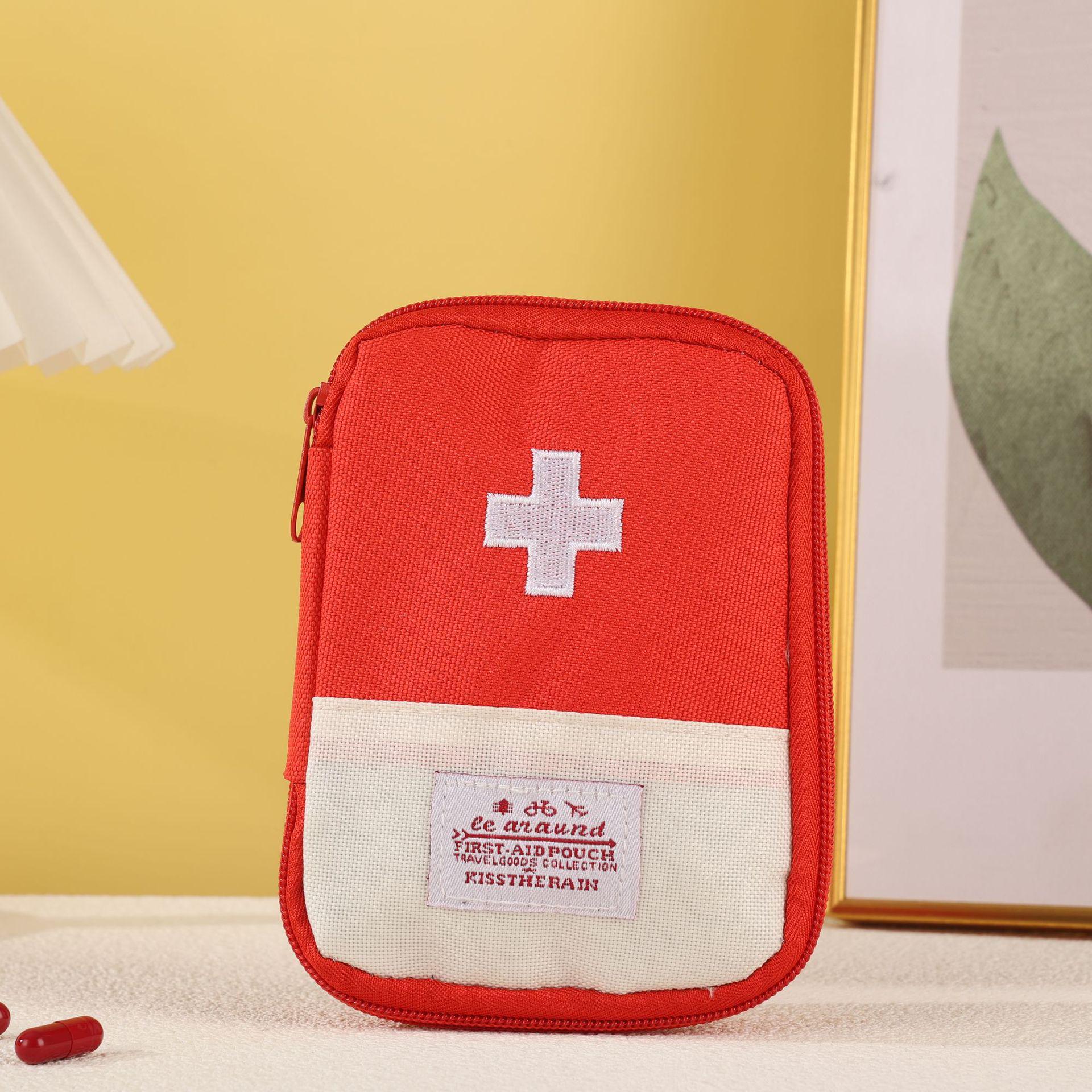 Compact Portable First Aid and Medicine Bag for Home and Outdoor Emergencies
Compact Portable First Aid and Medicine Bag for Home and Outdoor Emergencies