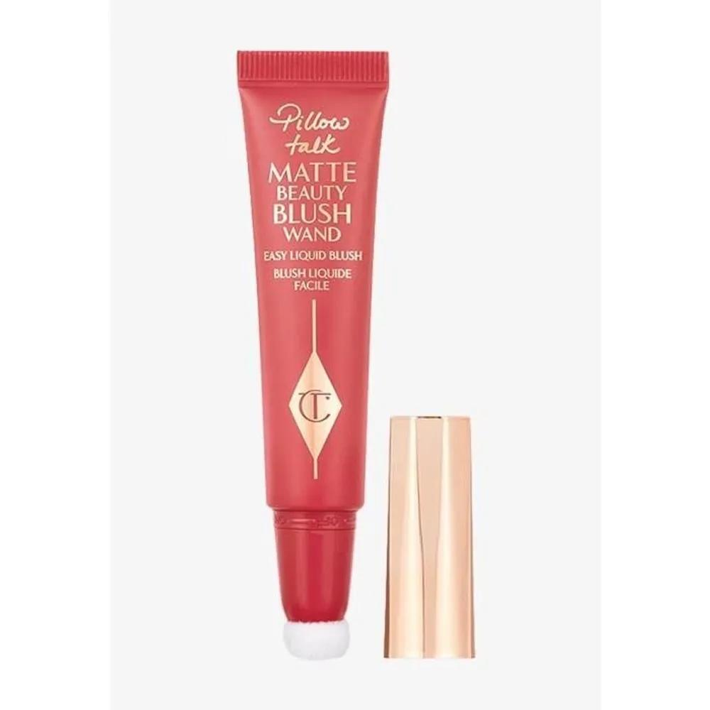 Charlotte Tilbury Pillow Talk Matte Beauty Blush Stick - Pillow Talk Dream Pop One Color
Charlotte Tilbury Pillow Talk Matte Beauty Blush Stick - Pillow Talk Dream Pop One Color