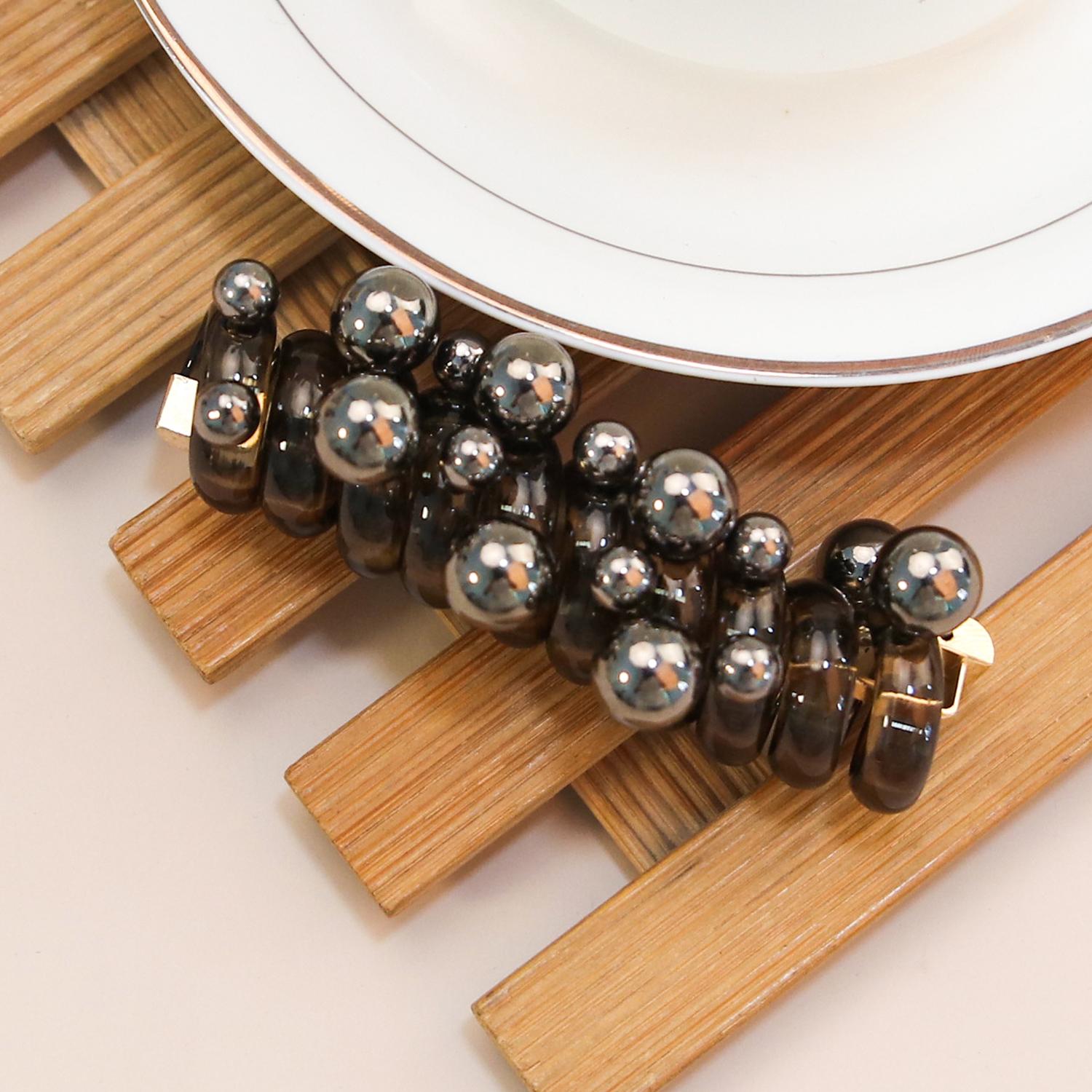 Резинка для волос из телефонного шнура, разноцветные жемчужные бусины, прозрачный цвет, эластичная лента для волос из телефонного провода, держатель для хвостика, женские аксессуары
Резинка для волос из телефонного шнура, разноцветные жемчужные бусины, прозрачный цвет, эластичная лента для волос из телефонного провода, держатель для хвостика, женские аксессуары