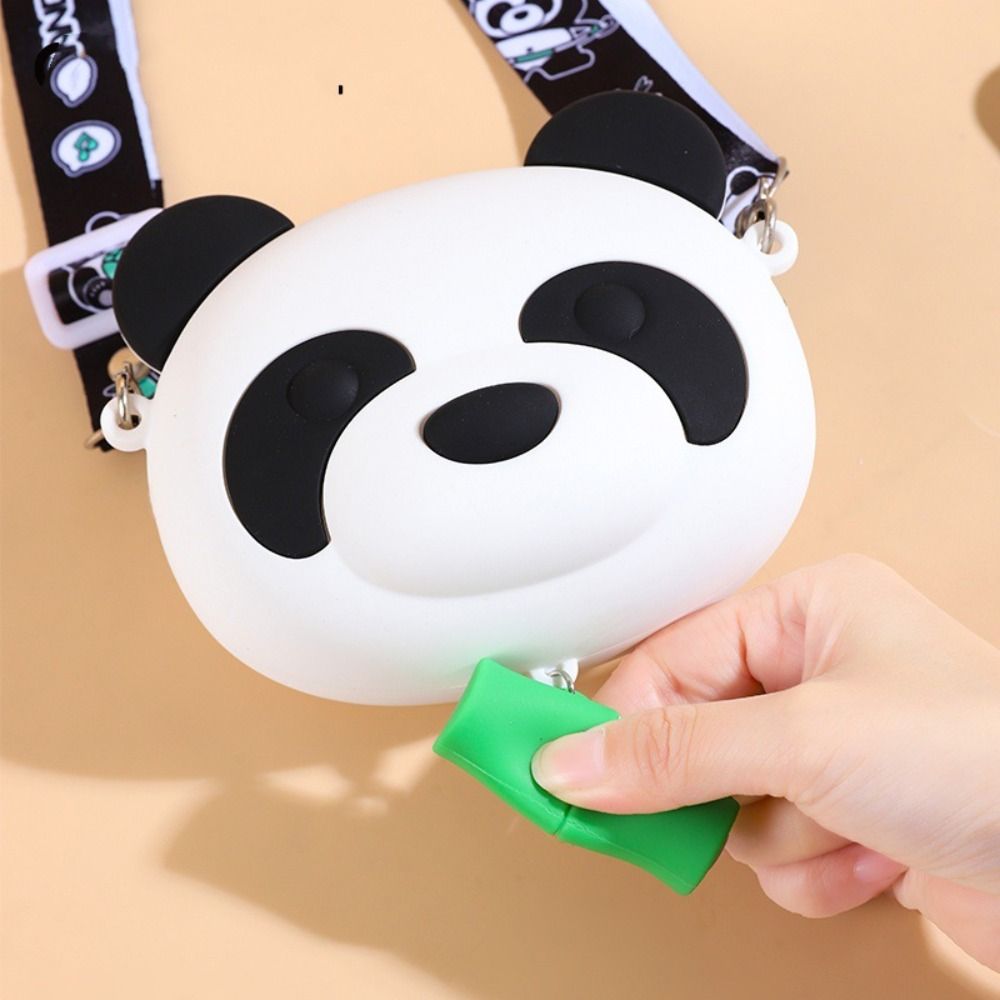 Animal Panda Crossbody Bag Cartoon Panda Silicone Bag Casual Red Panda Bag Outdoor panda
Animal Panda Crossbody Bag Cartoon Panda Silicone Bag Casual Red Panda Bag Outdoor panda