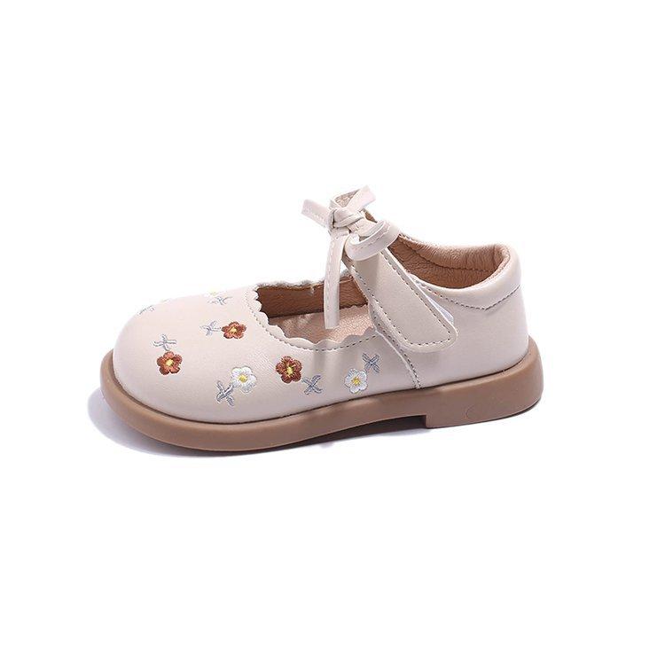 Модные кожаные туфли с цветочной вышивкой для девочек, весна и осень 2025, новые туфли-принцессы на мягкой подошве с бантом для девочек 30
Модные кожаные туфли с цветочной вышивкой для девочек, весна и осень 2025, новые туфли-принцессы на мягкой подошве с бантом для девочек 30