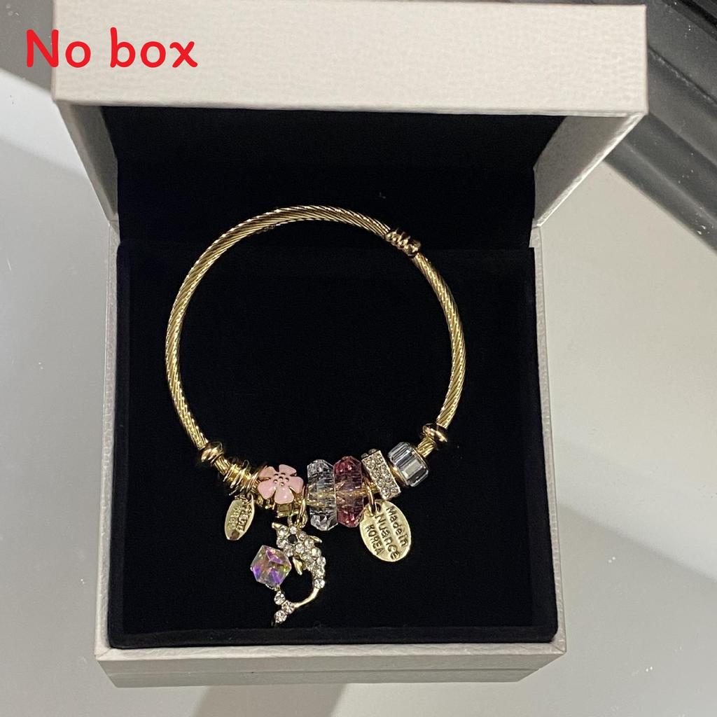 Stainless Steel Waterdiamond Pendant Bracelet For Women With Animal Motifs And Summer Style GoldDolphin
Stainless Steel Waterdiamond Pendant Bracelet For Women With Animal Motifs And Summer Style GoldDolphin