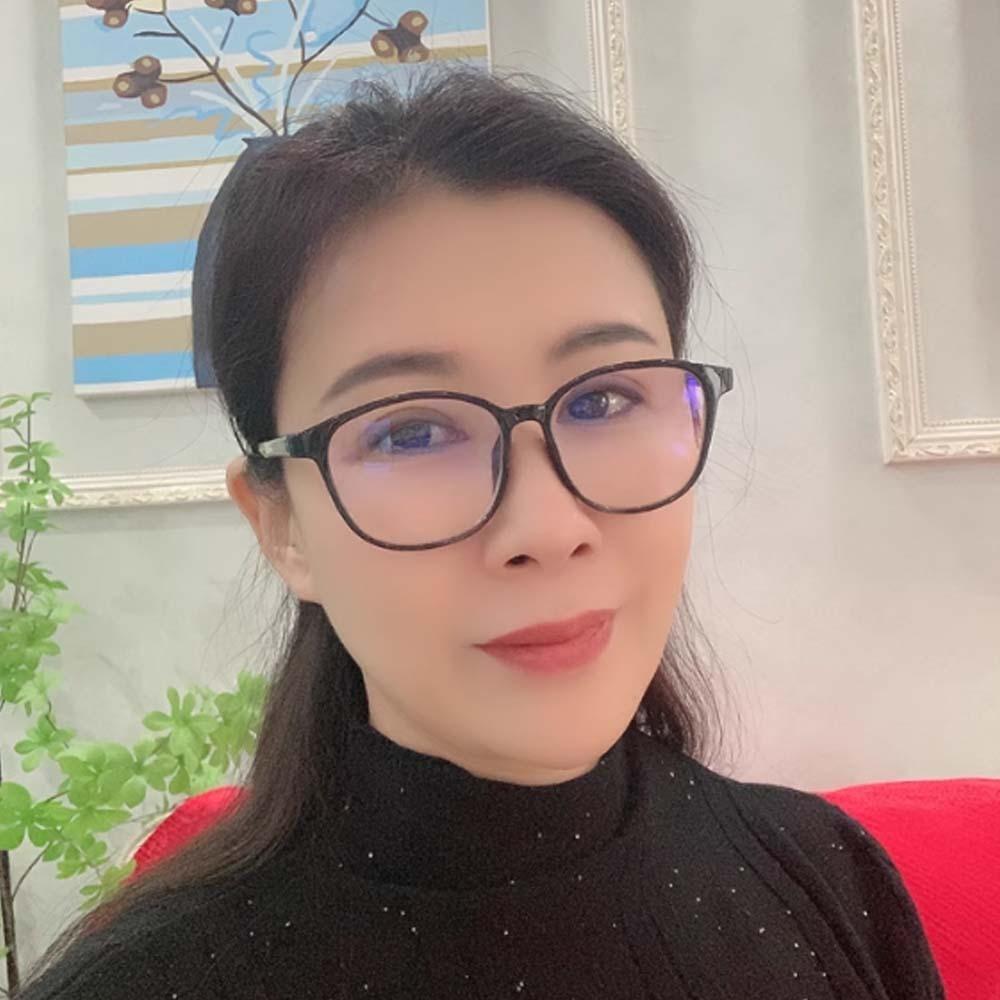 PC Unisex Plain Eyewear Transparent Gradient Frame Glasses Office Anti Blu-ray Glasses Decorative Style 4
PC Unisex Plain Eyewear Transparent Gradient Frame Glasses Office Anti Blu-ray Glasses Decorative Style 4