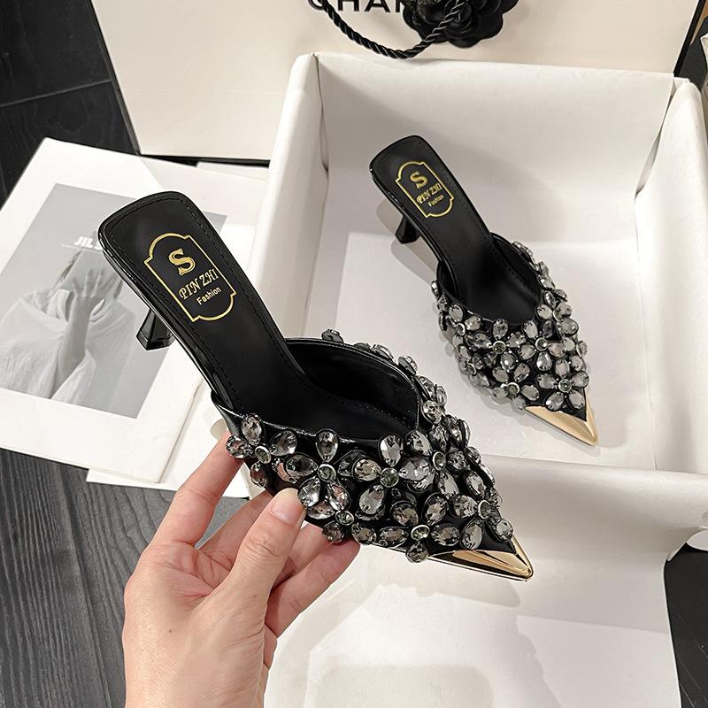 6658-A1 Summer pointed head bag head half drag sandals high-heeled slippers fashion beaded large size women s shoes 43 чорний
6658-A1 Summer pointed head bag head half drag sandals high-heeled slippers fashion beaded large size women s shoes 43 чорний
