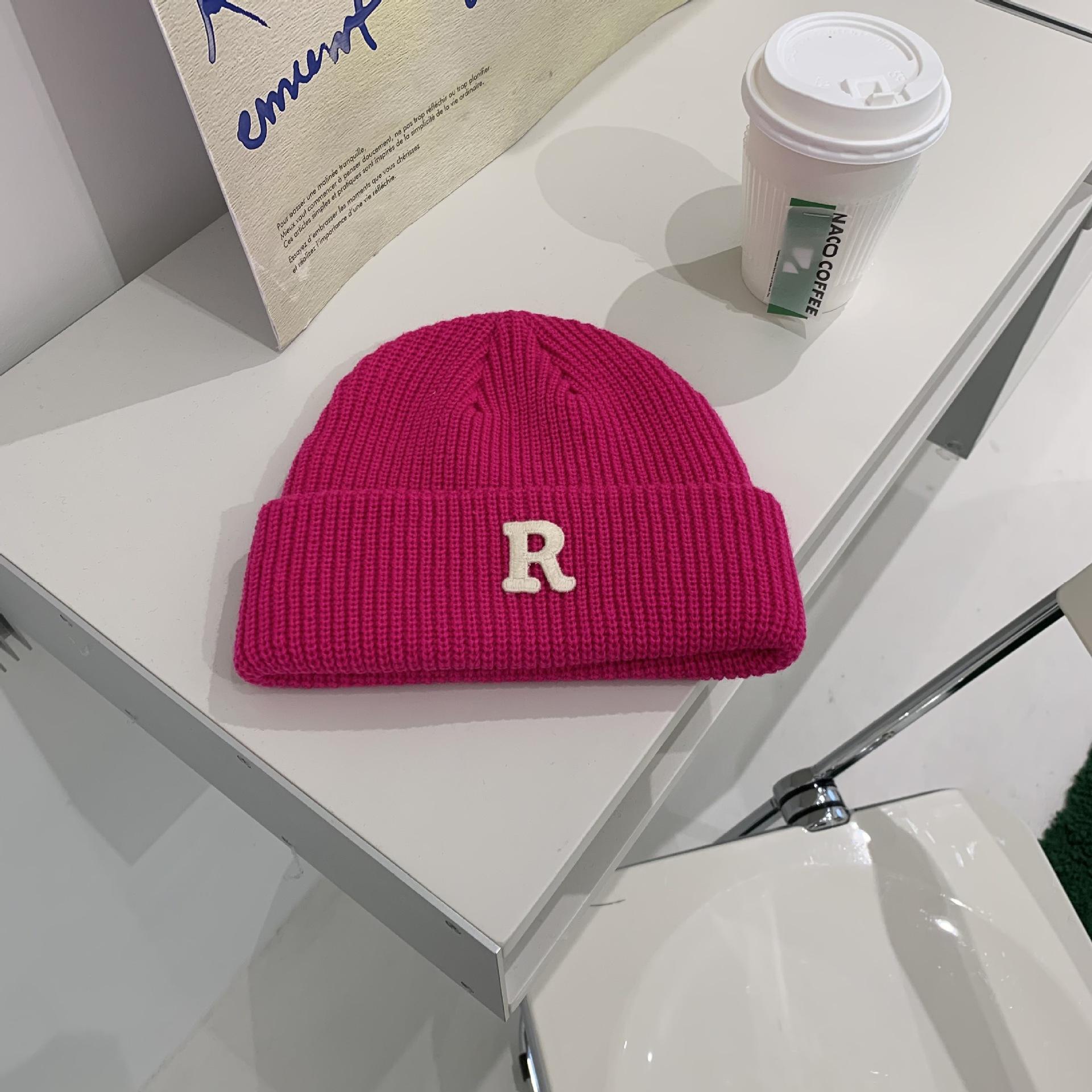 Shout/Grandma Chen versatile letter knitted wool hat children autumn and winter warm fashion headhat 54-56cm
Shout/Grandma Chen versatile letter knitted wool hat children autumn and winter warm fashion headhat 54-56cm