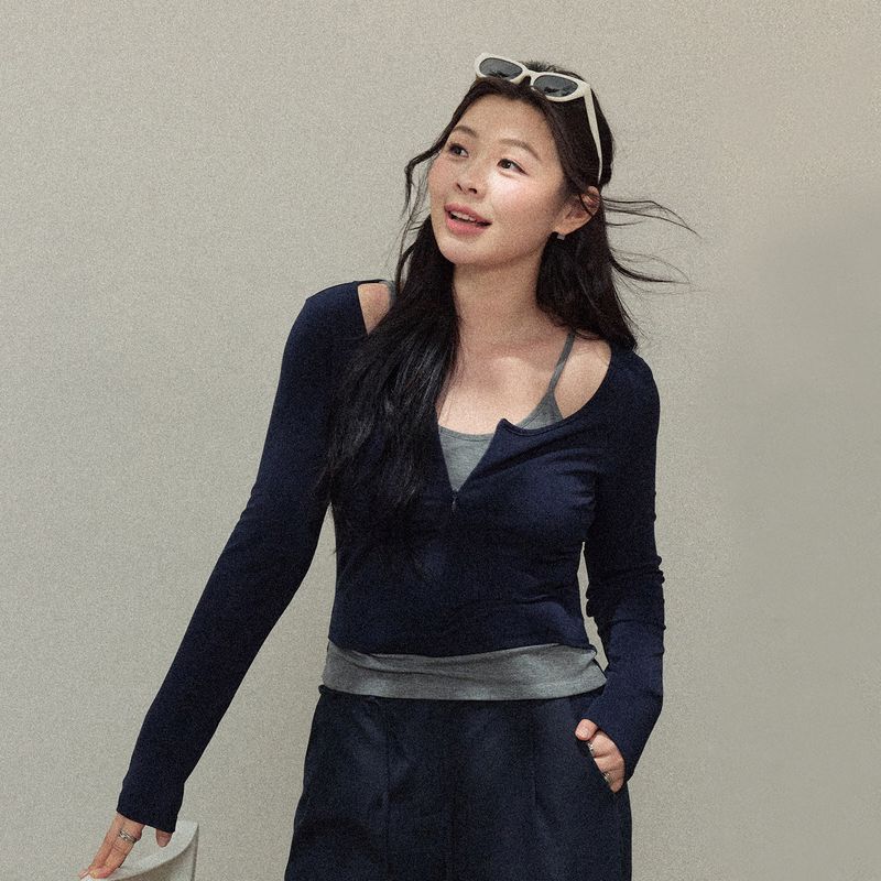 Zhang Ren Plus Size Women s Clothing Fat Sister mm Navy Blue Fake Two-Piece Pleated Shirt Tops High Waist Casual Pants Slimming Suit Top 1XL
Zhang Ren Plus Size Women s Clothing Fat Sister mm Navy Blue Fake Two-Piece Pleated Shirt Tops High Waist Casual Pants Slimming Suit Top 1XL