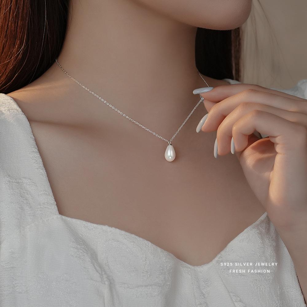 Girls Real 925 Sterling Silver Necklace French Vintage Water Drop Shell Pearl Pendant for Women Wedding Party Fine S925 Jewelry
Girls Real 925 Sterling Silver Necklace French Vintage Water Drop Shell Pearl Pendant for Women Wedding Party Fine S925 Jewelry