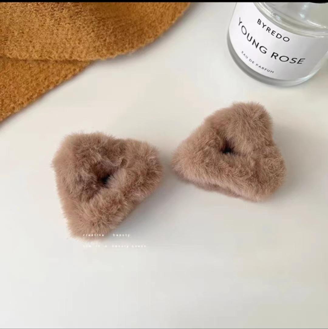 Плюшевые заколки для волос с кошачьими ушками для женщин и младенцев - Милая заколка-краб в виде акулы для причесок принцессы
Плюшевые заколки для волос с кошачьими ушками для женщин и младенцев - Милая заколка-краб в виде акулы для причесок принцессы