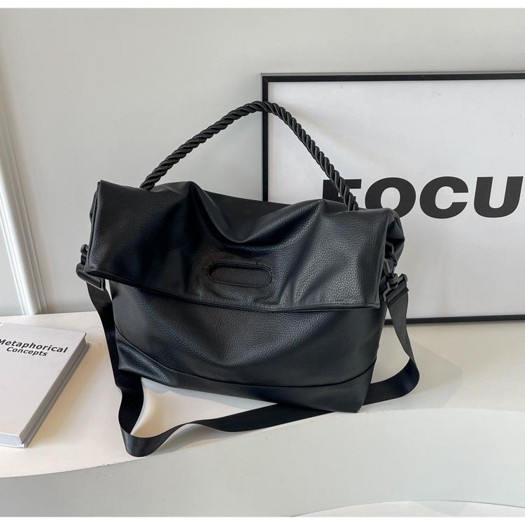 2024 Korean Style Large Capacity Soft Leather Tote Bag – Lightweight Shoulder & Crossbody Bag for Female College Students. чорний
2024 Korean Style Large Capacity Soft Leather Tote Bag – Lightweight Shoulder & Crossbody Bag for Female College Students. чорний