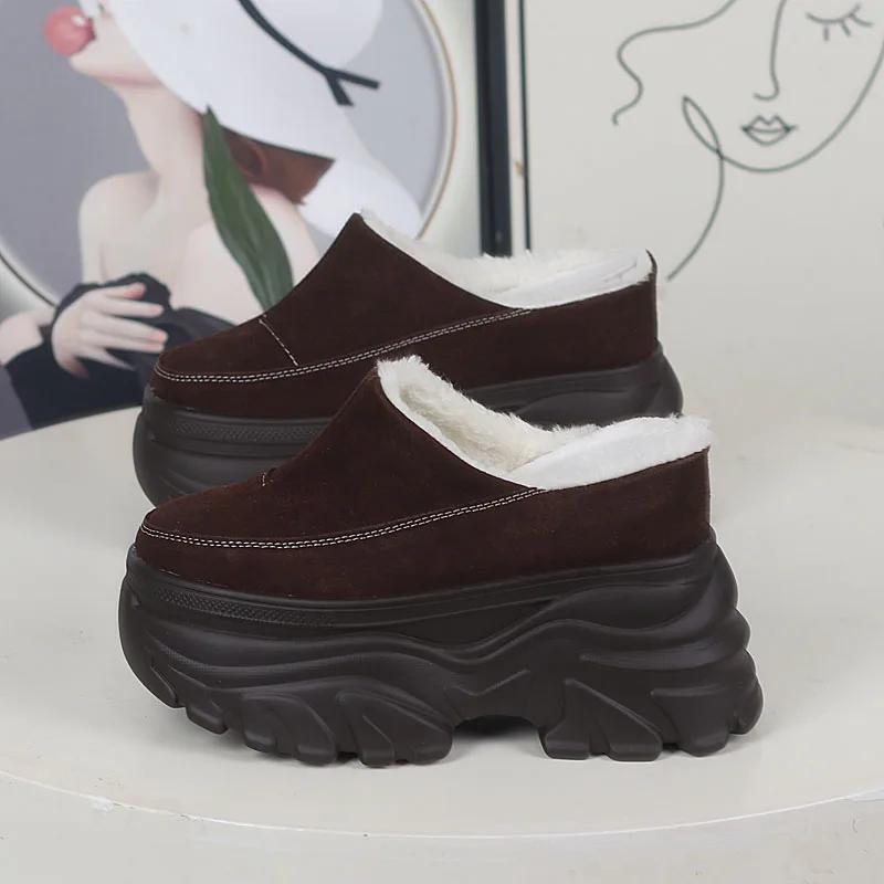 Модные женские полушлепанцы на меховой платформе, женские ретро замшевые теплые туфли, осенняя новинка, уличный дизайн, толстая подошва, увеличивающие рост, хлопковые шлепанцы 34
Модные женские полушлепанцы на меховой платформе, женские ретро замшевые теплые туфли, осенняя новинка, уличный дизайн, толстая подошва, увеличивающие рост, хлопковые шлепанцы 34