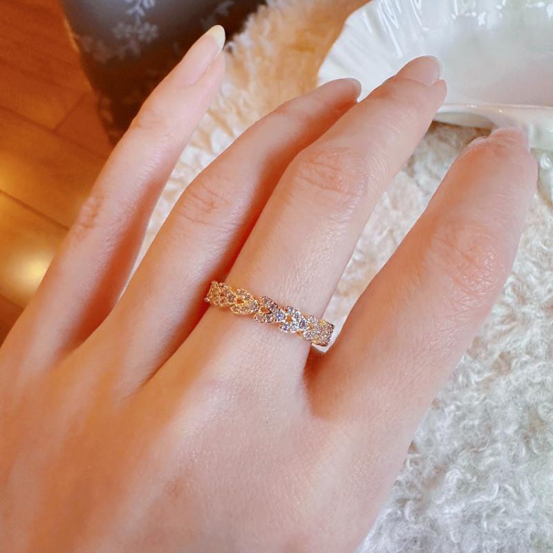 Вот 10 предложенных названий для данного продукта, которые соответствуют вашим критериям: J5223
Вот 10 предложенных названий для данного продукта, которые соответствуют вашим критериям: J5223