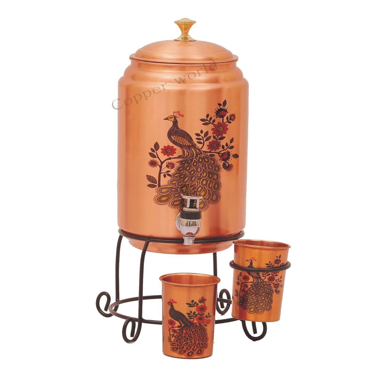 Медный диспенсер для воды с подставкой и 1 медным стаканом - 5000 мл
Медный диспенсер для воды с подставкой и 1 медным стаканом - 5000 мл