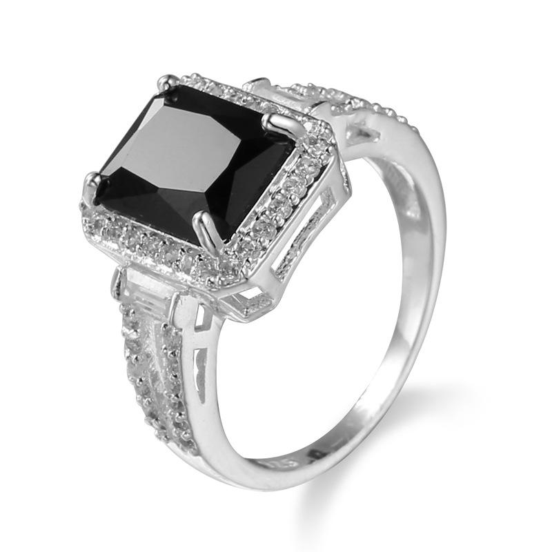 European & American Creative Black Zircon Couple Rings: Fashionable Men s & Women s Jewelry Size 8 чёрный
European & American Creative Black Zircon Couple Rings: Fashionable Men s & Women s Jewelry Size 8 чёрный