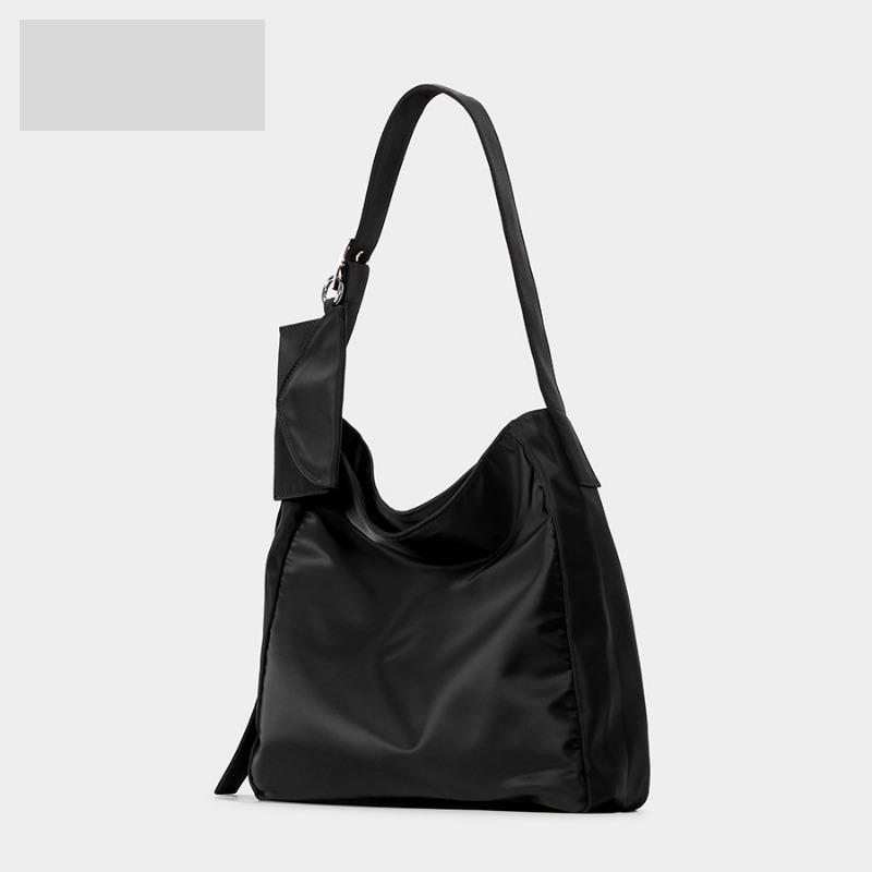 Crossbody Single-shoulder Bag Large-capacity Popular Bucket Bag Fashionable and Versatile Commuting Single-shoulder Bag чорний
Crossbody Single-shoulder Bag Large-capacity Popular Bucket Bag Fashionable and Versatile Commuting Single-shoulder Bag чорний