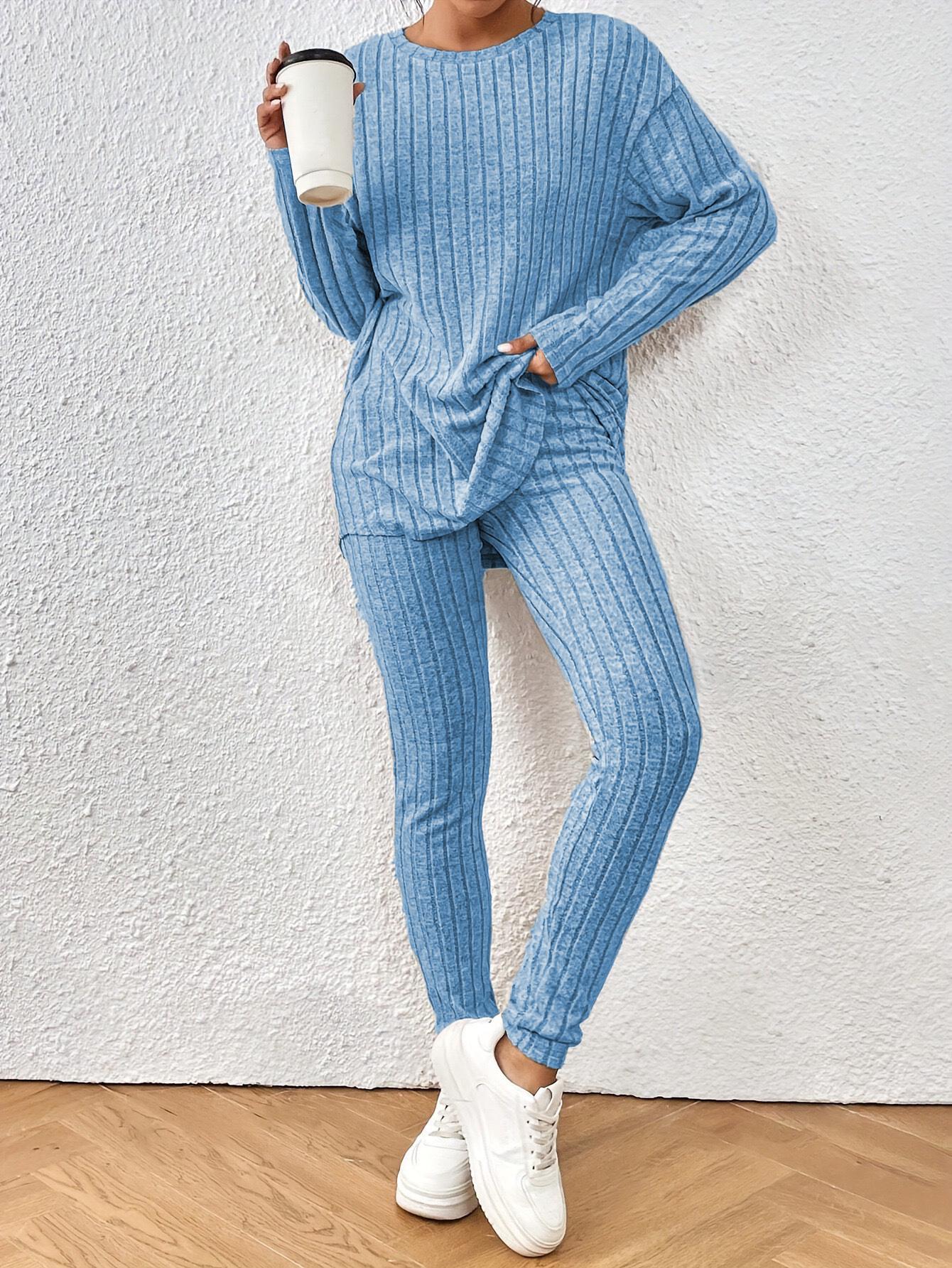 2024 Autumn Women s Rib-Knit Two-Piece Set: Casual, Loose Fit with a Round Neck M небо синє кольору
2024 Autumn Women s Rib-Knit Two-Piece Set: Casual, Loose Fit with a Round Neck M небо синє кольору