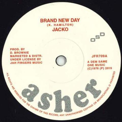 7inch Record JACKO - Brand New Day / Version JFR709 Asher/Jah Finge 1976 UK Reggae, Ska & Dub Used
7inch Record JACKO - Brand New Day / Version JFR709 Asher/Jah Finge 1976 UK Reggae, Ska & Dub Used