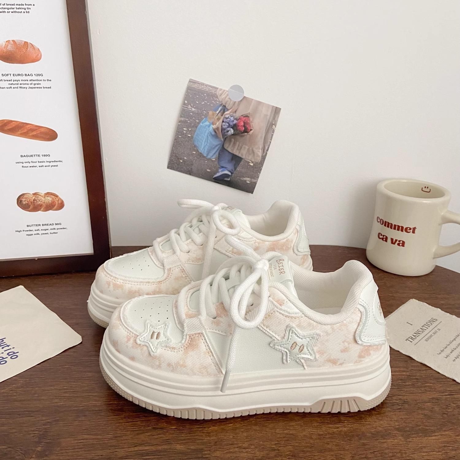 Туфли на платформе женские звездные 2025 весна новый шикарный нишевый дизайн студенческие дышащие спортивные маленькие белые туфли 40
Туфли на платформе женские звездные 2025 весна новый шикарный нишевый дизайн студенческие дышащие спортивные маленькие белые туфли 40