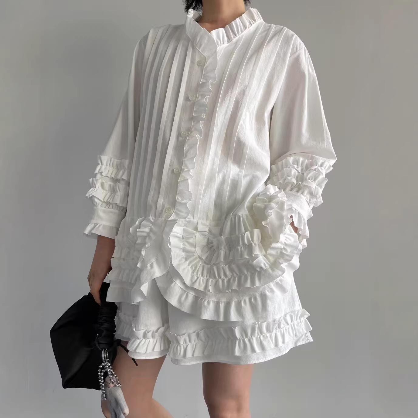 Dongdaemun Spring Ruffle Collar Shirt & High Waist Wide Leg Shorts Set for Women. Black Shorts
Dongdaemun Spring Ruffle Collar Shirt & High Waist Wide Leg Shorts Set for Women. Black Shorts