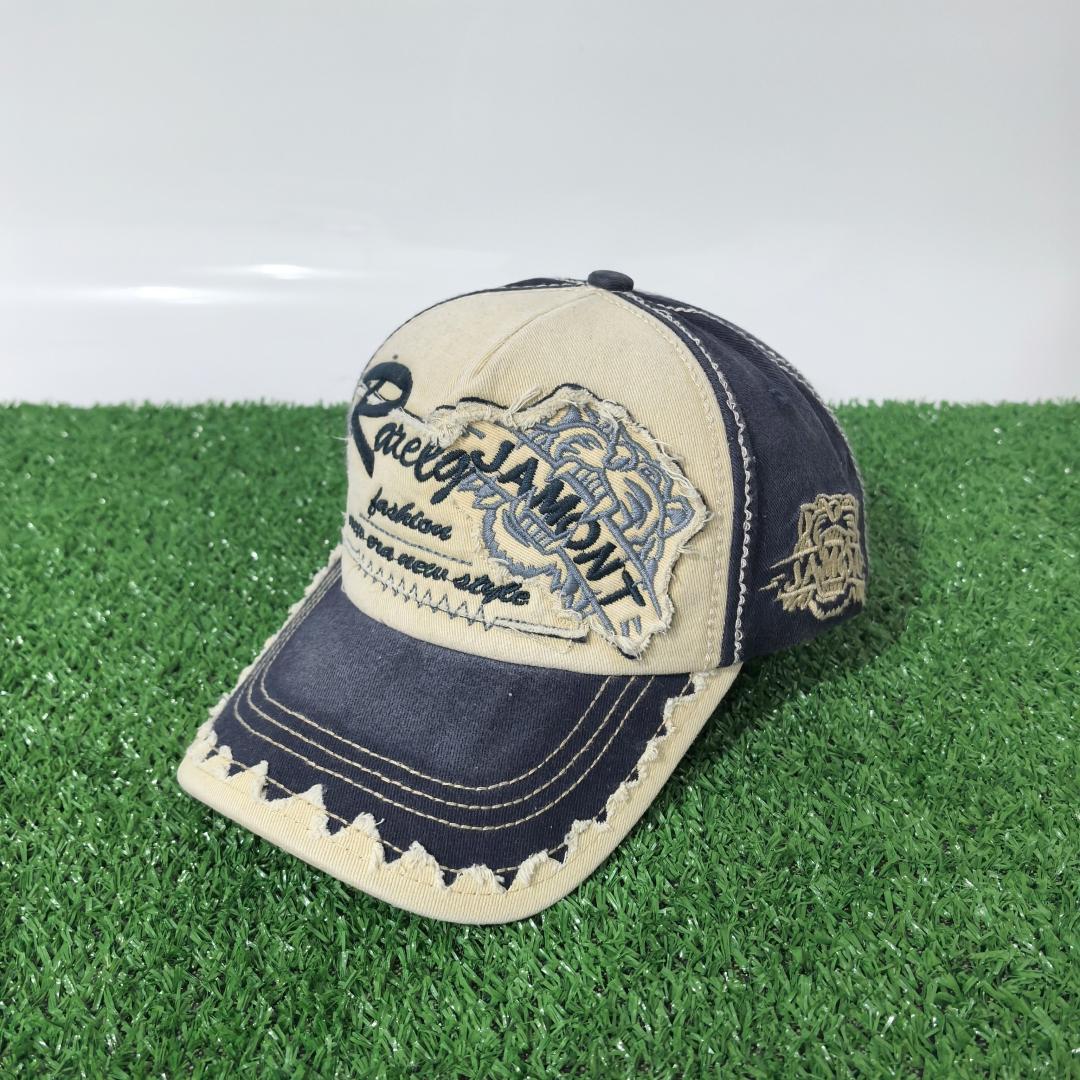 Vintage Distressed Embroidered Baseball Cap for Men Women, Retro Washed Cotton Trucker Hat, Adjustable Casual Sun Visor with Tig Adjustable темно-синього кольору
Vintage Distressed Embroidered Baseball Cap for Men Women, Retro Washed Cotton Trucker Hat, Adjustable Casual Sun Visor with Tig Adjustable темно-синього кольору