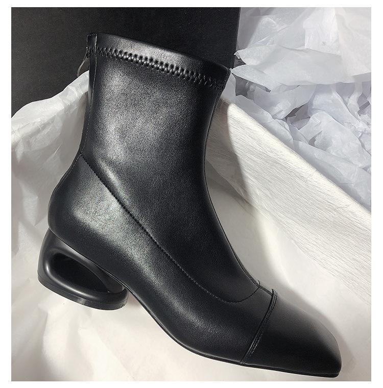 Мягкая кожа Женские осенне-зимние остроносые эластичные модные теплые ботильоны на высоком каблуке для通勤, улицы и путешествий 35
Мягкая кожа Женские осенне-зимние остроносые эластичные модные теплые ботильоны на высоком каблуке для通勤, улицы и путешествий 35