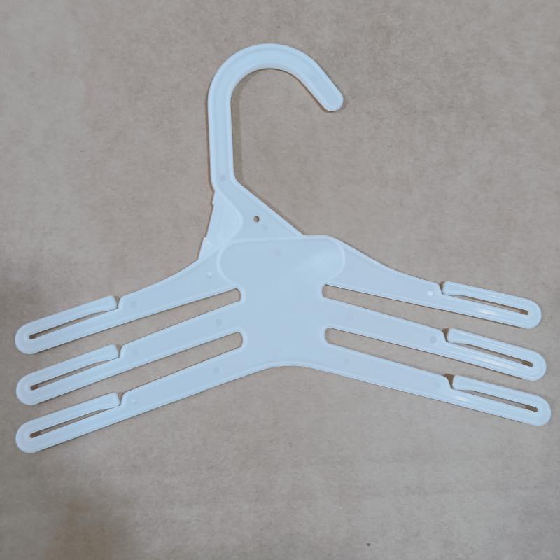 20pcs White Coat Hanger for Children Infant Kid s Suit Clothes Hanger Pant Skirt Shirt Pajamas Outfit Swimwear 3/5 Layers
20pcs White Coat Hanger for Children Infant Kid s Suit Clothes Hanger Pant Skirt Shirt Pajamas Outfit Swimwear 3/5 Layers