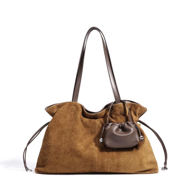 Retro Bag High-quality Leather Suede Hand Shoulder Large-capacity Commuting Tote 45x12x28cm
Retro Bag High-quality Leather Suede Hand Shoulder Large-capacity Commuting Tote 45x12x28cm