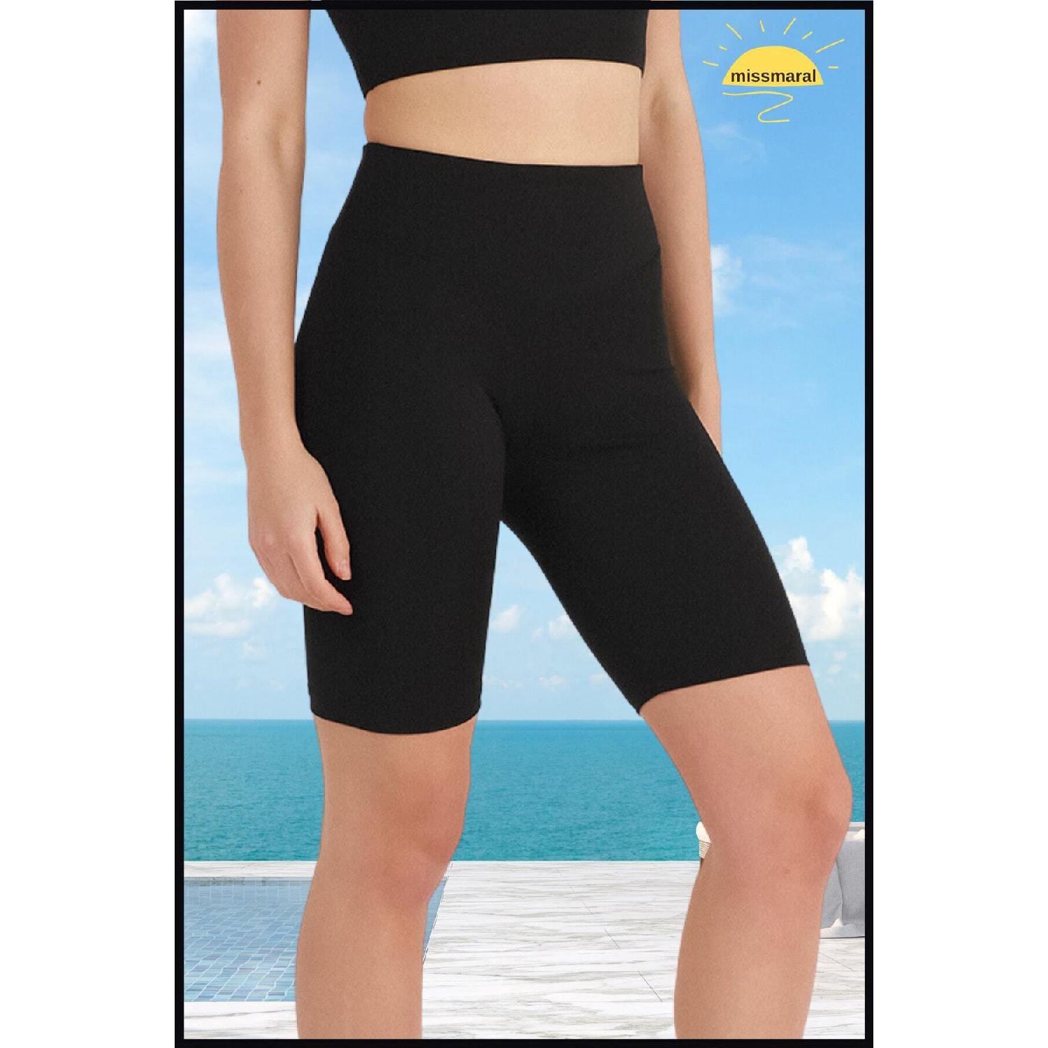 Women s Black Short Tights Seasonal Sports Shorts Compact High Waist Comfortable And Stylish Curve Biker 1070 XS Темно-синій
Women s Black Short Tights Seasonal Sports Shorts Compact High Waist Comfortable And Stylish Curve Biker 1070 XS Темно-синій