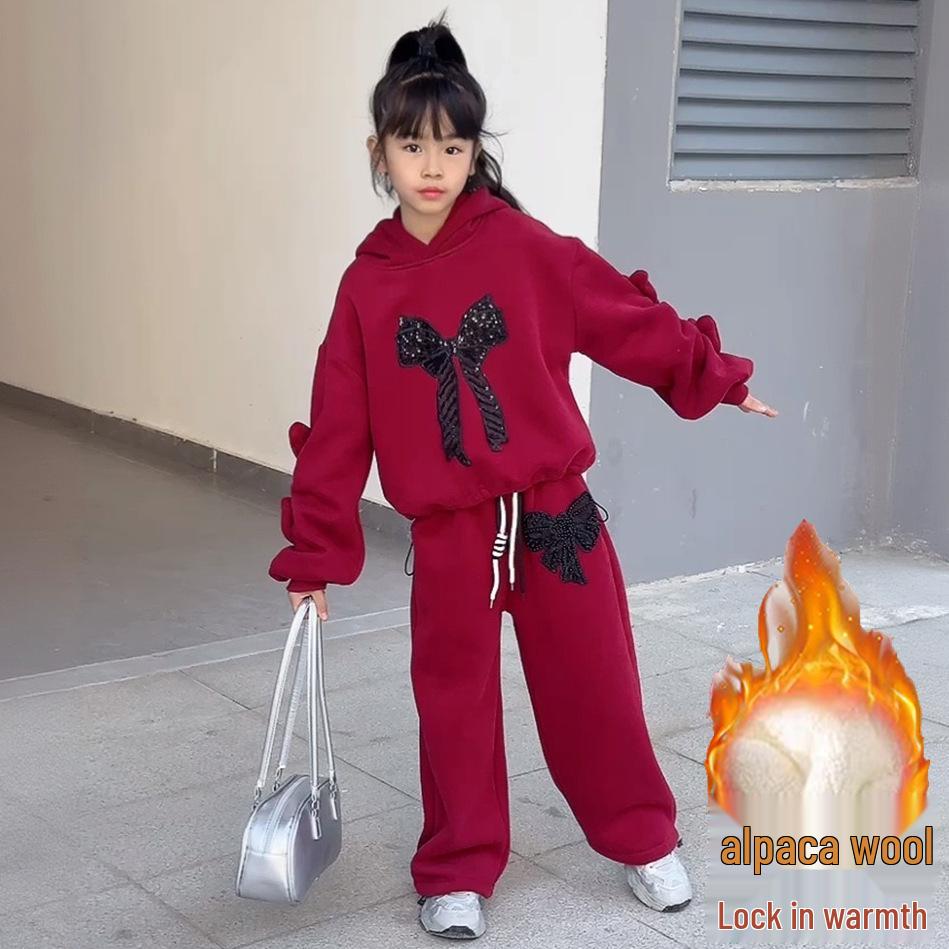 Stylish Red Suit for Big Girls - Chic, Fashionable New Year Outfit for Autumn/Winter 2026 Collection 110 cm
Stylish Red Suit for Big Girls - Chic, Fashionable New Year Outfit for Autumn/Winter 2026 Collection 110 cm