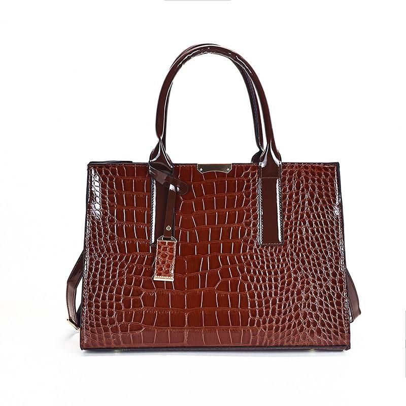 Patent leather crocodile pattern large-capacity tote bag women s new European and American fashion handbag single shoulder messenger commuter bag темно-коричневого кольору
Patent leather crocodile pattern large-capacity tote bag women s new European and American fashion handbag single shoulder messenger commuter bag темно-коричневого кольору