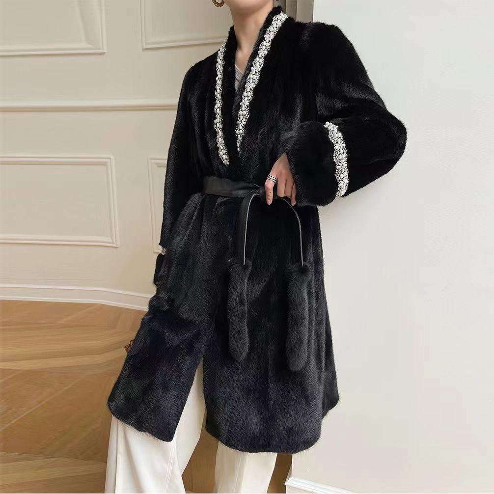 Новая женская шуба из искусственной норки средней длины с молодежным воротником, зимняя XS чёрный
Новая женская шуба из искусственной норки средней длины с молодежным воротником, зимняя XS чёрный