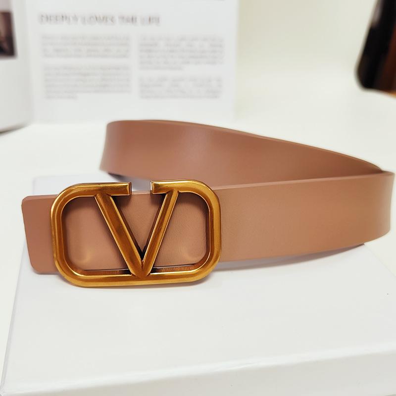 Teen Trousers Belt Retro Cowhide V Letter Smooth Button Versatile Belt 100cm
Teen Trousers Belt Retro Cowhide V Letter Smooth Button Versatile Belt 100cm